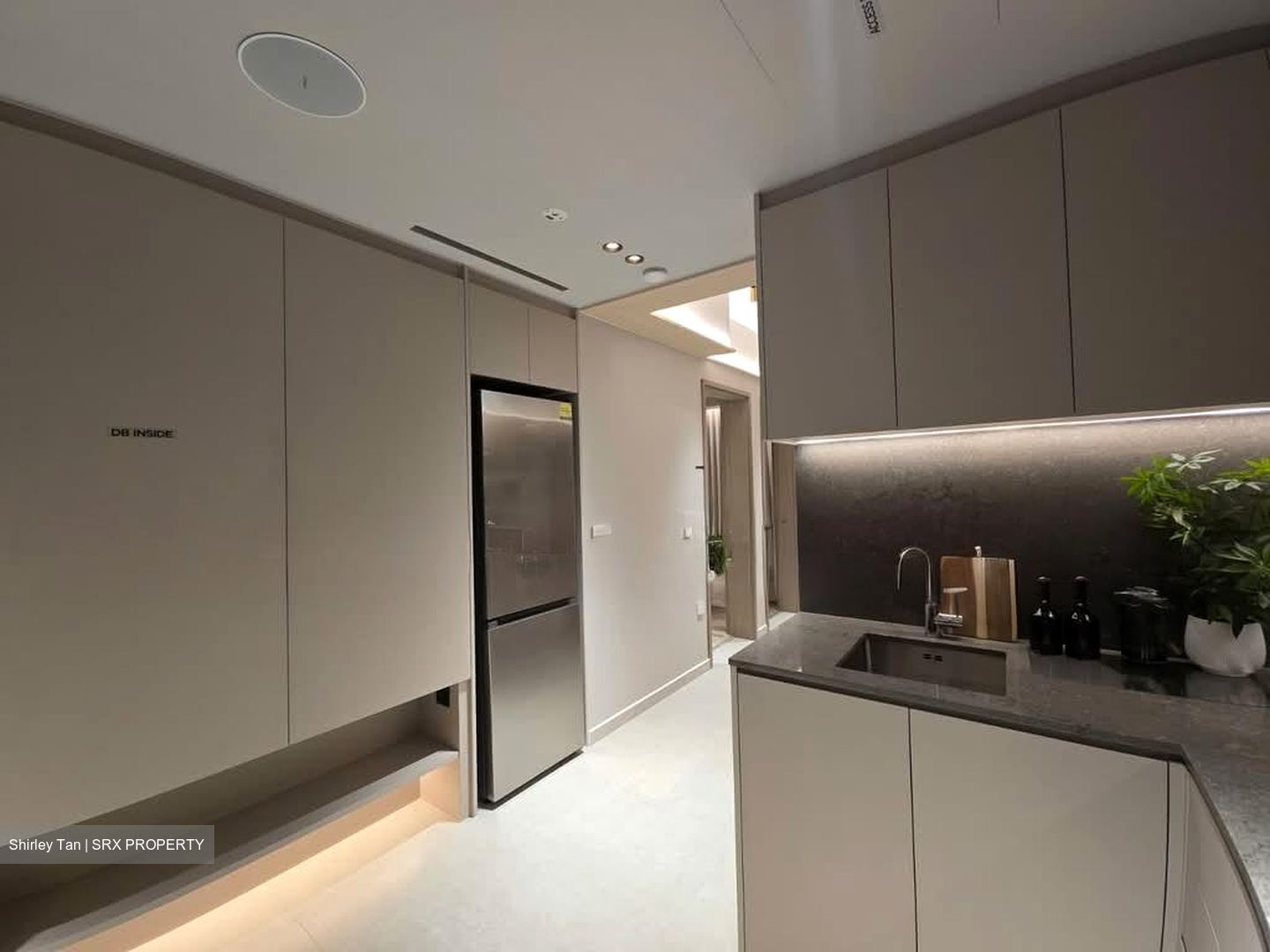 River Modern (D9), Apartment #528465471